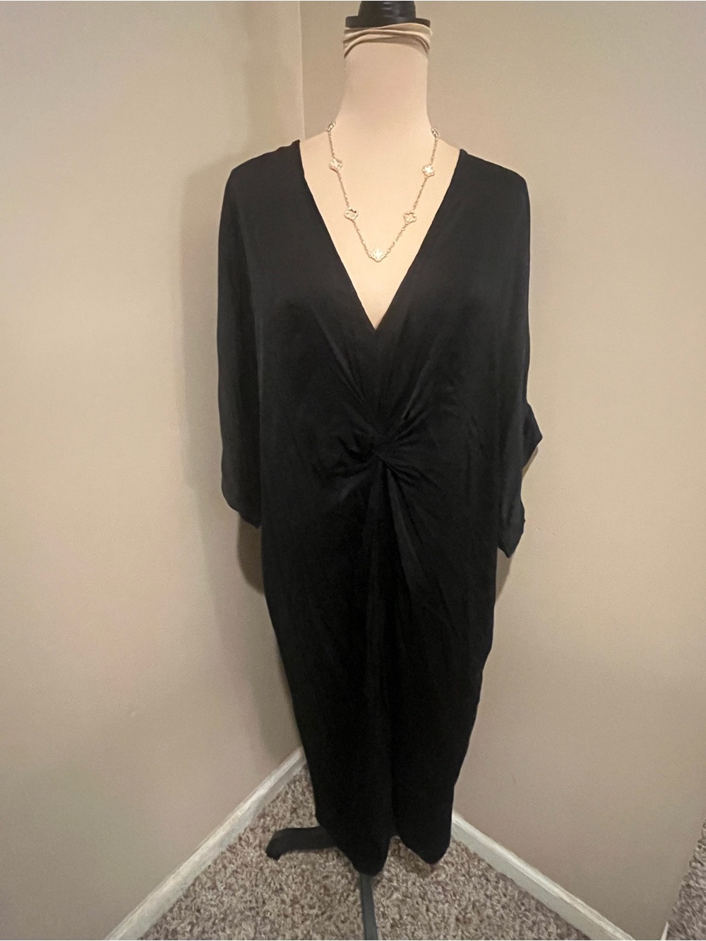 Black V-Neck Twist-Front Midi Caftan, Large